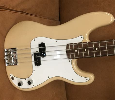 fender precision bass highway one